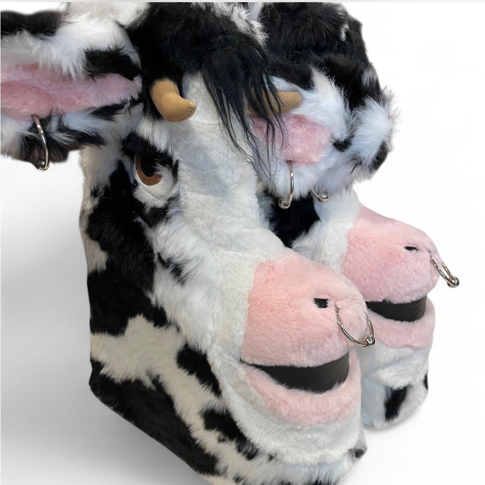 Delia's by Dollskill Platform cow boots! Size 7